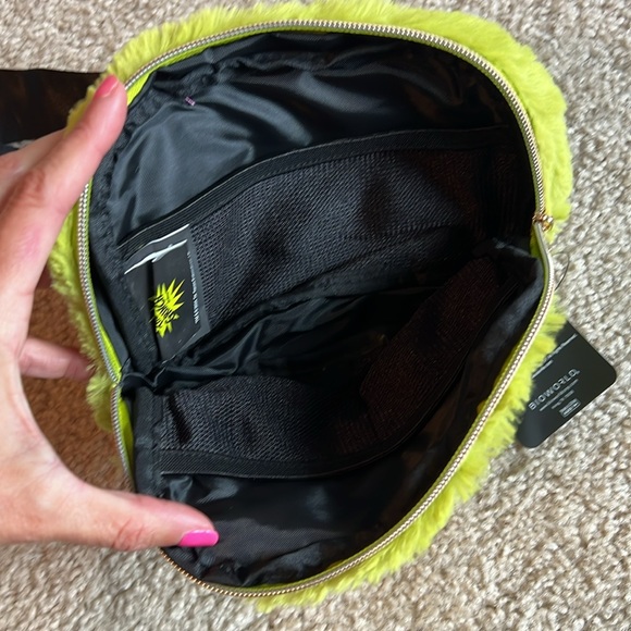 The grinch how the grinch stole Christmas green belt bag Fanny pack purse green - Picture 5 of 9